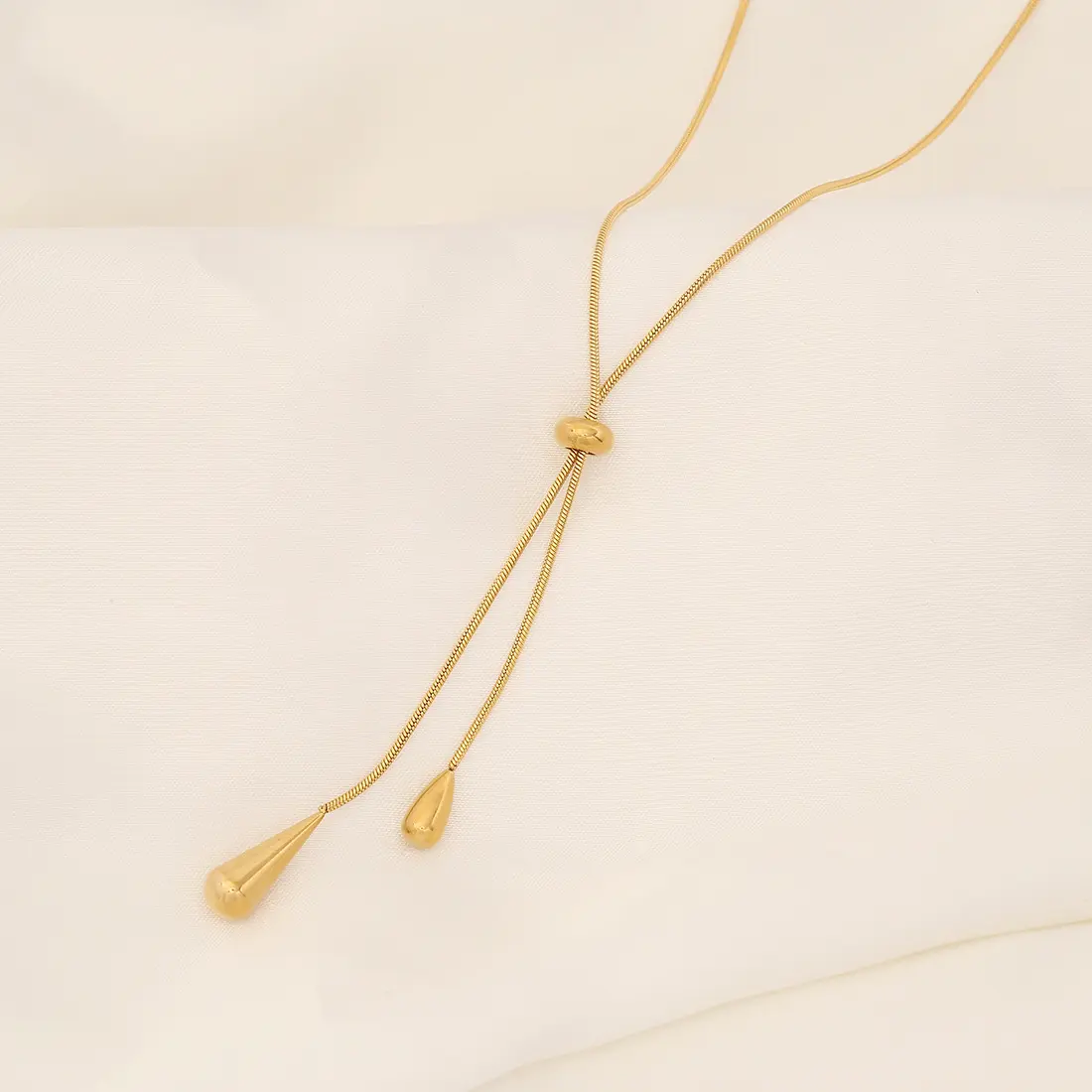 Teardrop tassel pendant necklace detail
